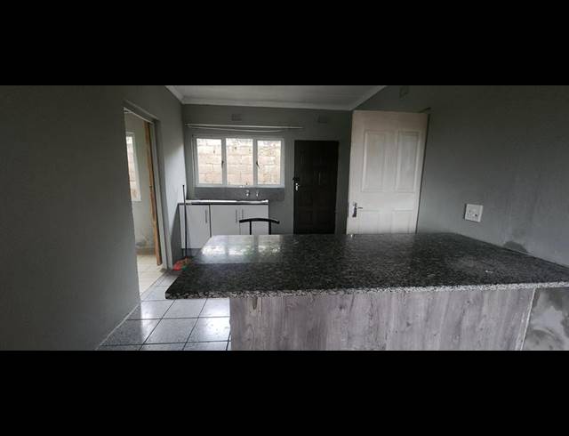 2 BEDROOM PROPERTY TO RENT IN CRAIGIEBURN